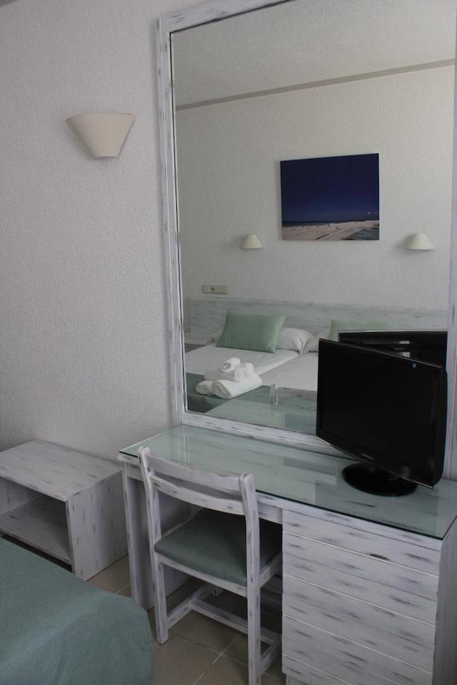 Hostal Bellavista Formentera La Savina  Exterior photo